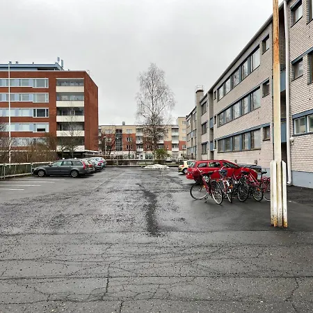 Kiva Majoitus 1-4hloe, 500m Keskustaan, Parkkipaikka * Oulu