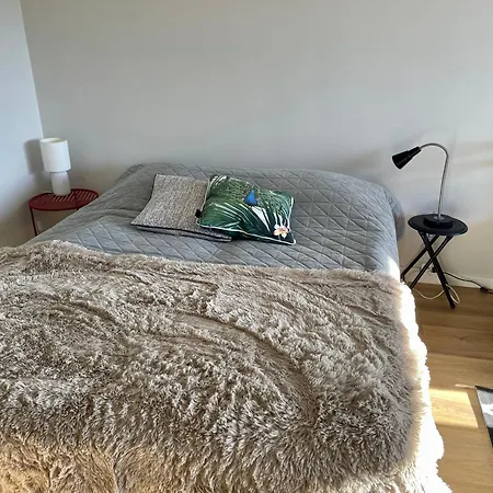 Kiva 1-4hloe, 500m Keskustaan, Parkkipaikka * Όουλου