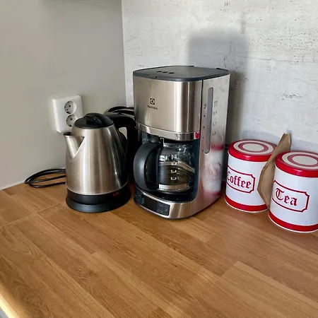 Kiva 1-4hloe, 500m Keskustaan, Parkkipaikka