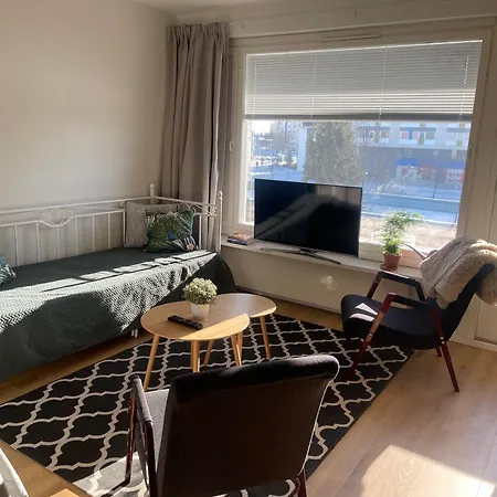 Apartment Kiva Majoitus 1-4hloe, 500m Keskustaan, Parkkipaikka Oulu