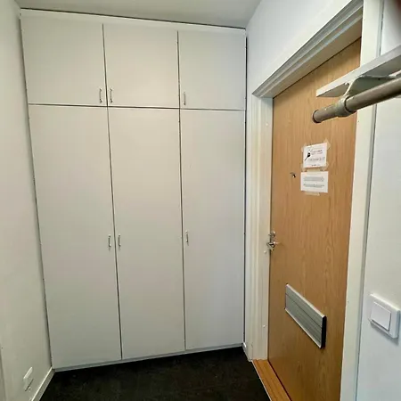 Kiva 1-4hloe, 500m Keskustaan, Parkkipaikka *