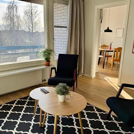 Kiva 1-4hloe, 500m Keskustaan, Parkkipaikka Apartamento